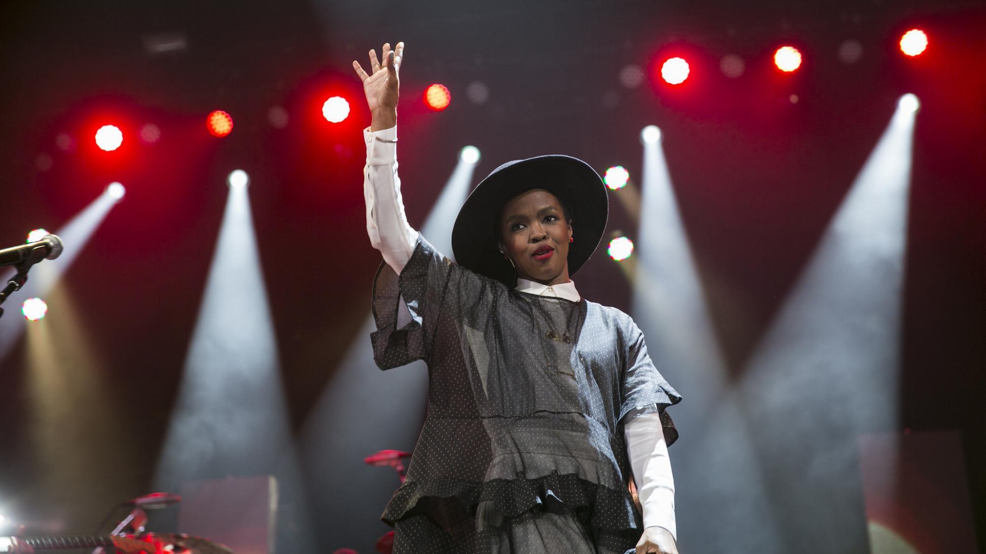 Lauryn Hill greeting ya'll from the other late side.