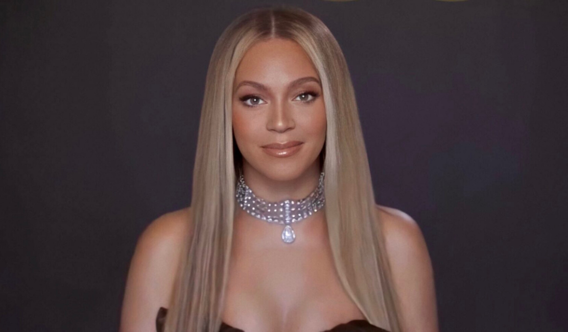 Beyoncé Wins BET Humanitarian Award